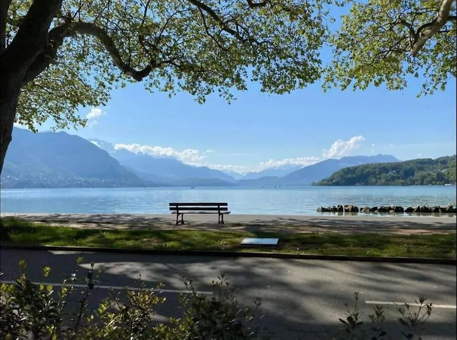Lake Escape - With Private Parking Annecy 0*,