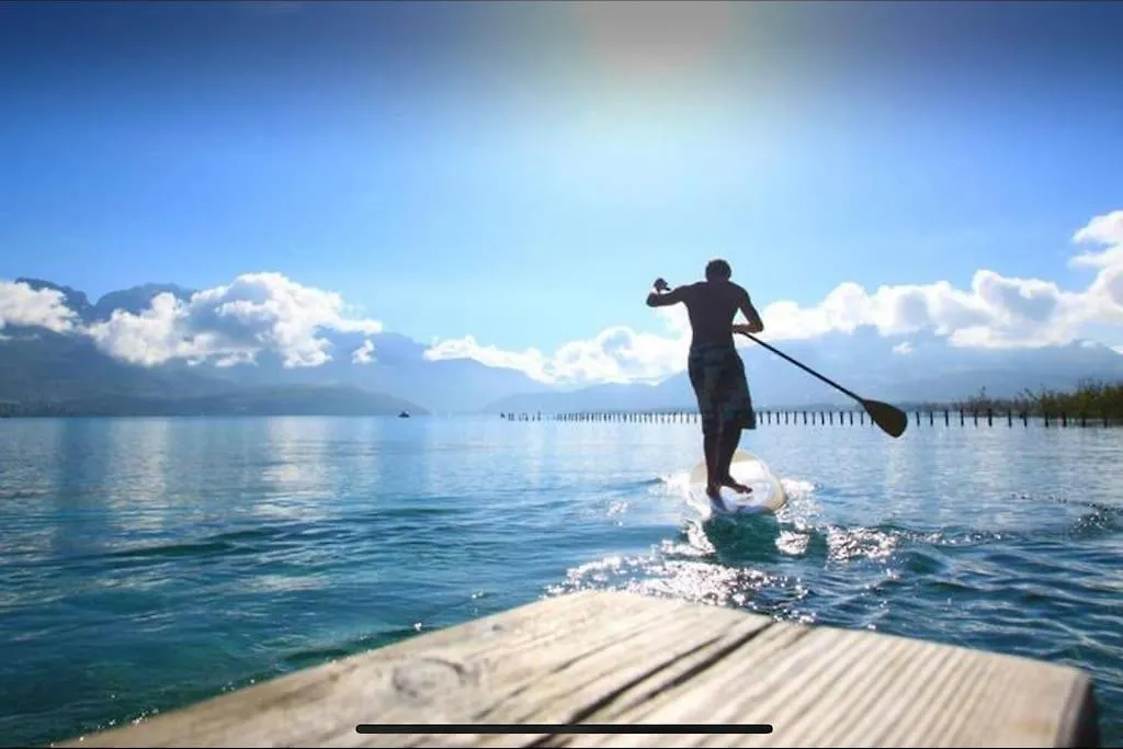 Lake Escape - With Private Parking Annecy 0*,  Frankrike