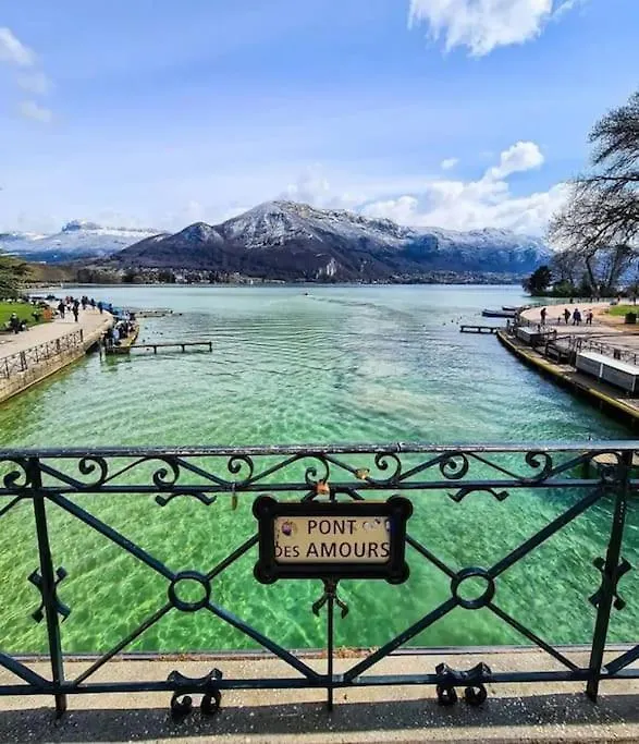 Lake Escape - With Private Parking Annecy
